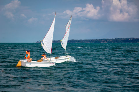 Camps d'été et Stages Printemps-Automne d'Optimist